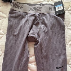 Nike Gray Patterned Leggings